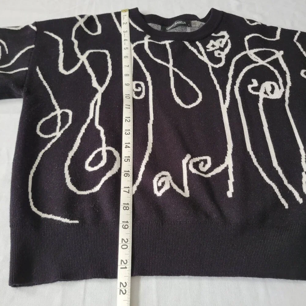 Gabby Isabella Black & White Abstract Art Graphic Sweater